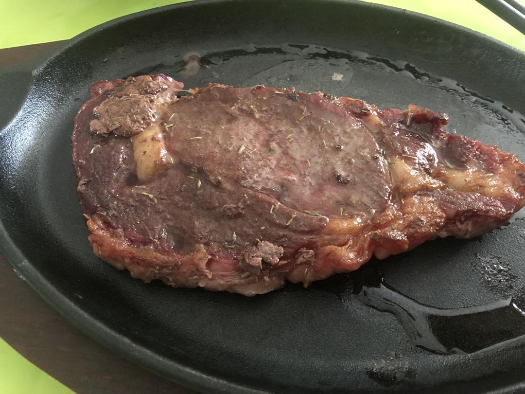 好吃到哭的煎牛排