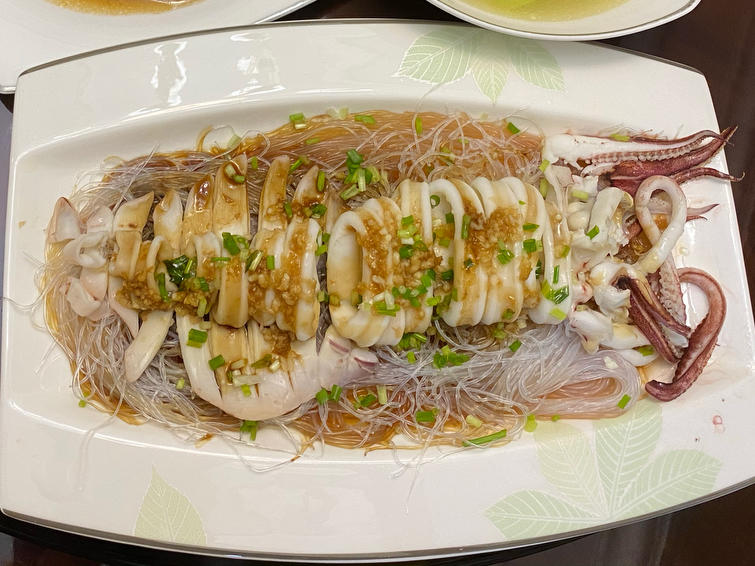 蒜蓉粉丝蒸鱿鱼