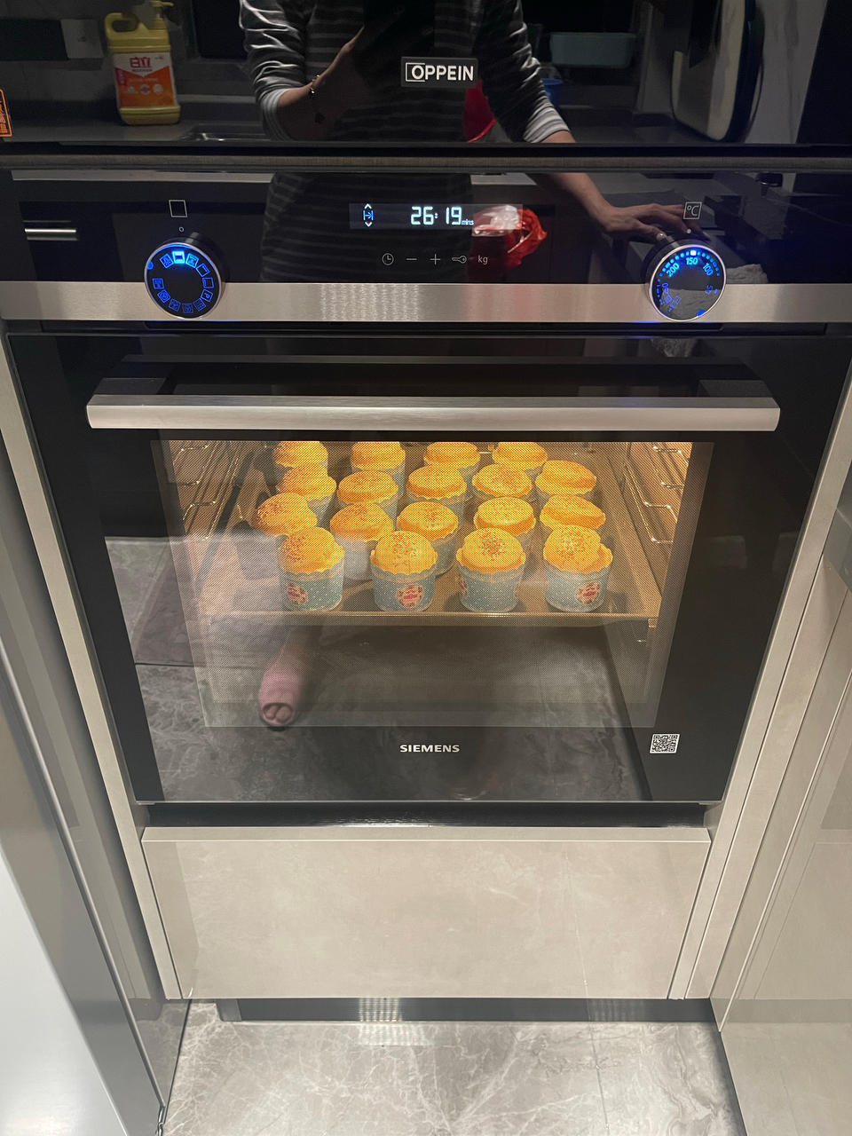 不塌不凹的纸杯戚风蛋糕