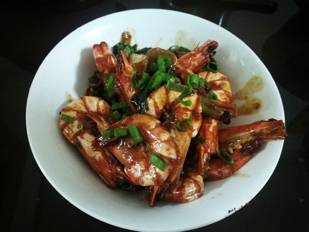 厨师长教你：“油焖大虾”的家常做法
