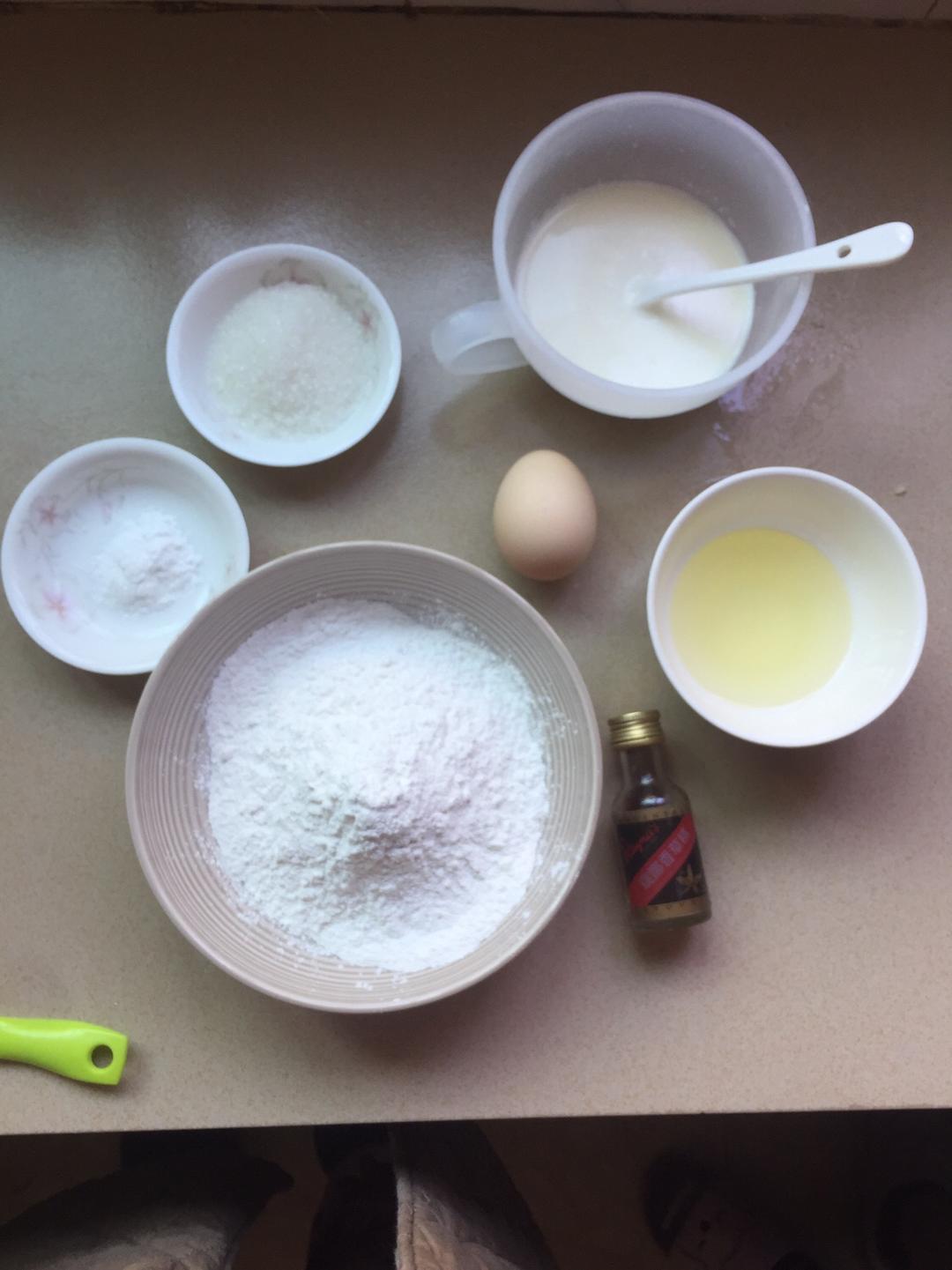 纯奶手撕吐司的做法 步骤1