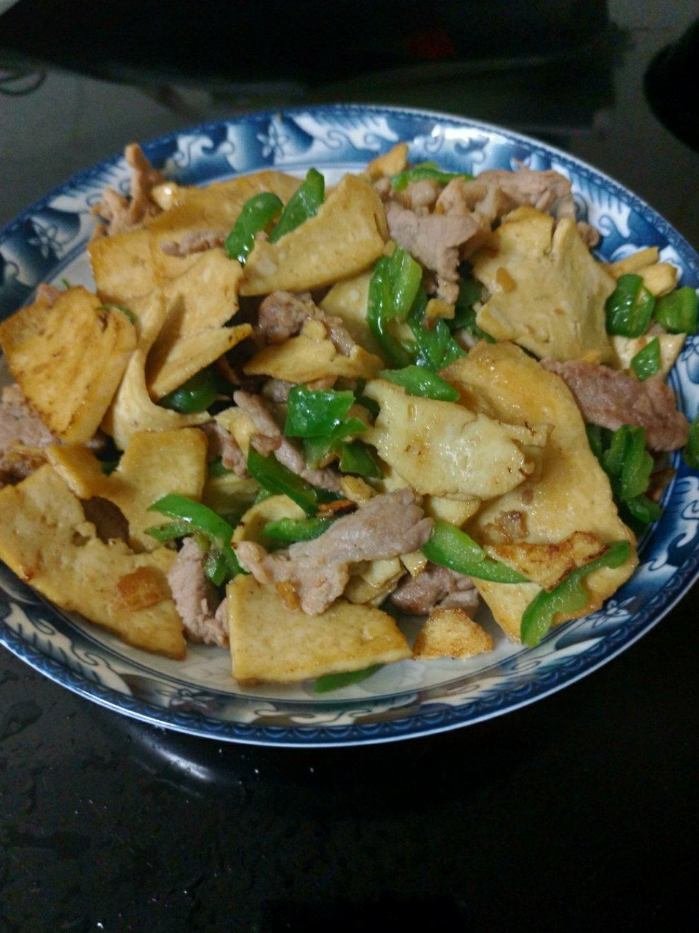 青椒炒白干子