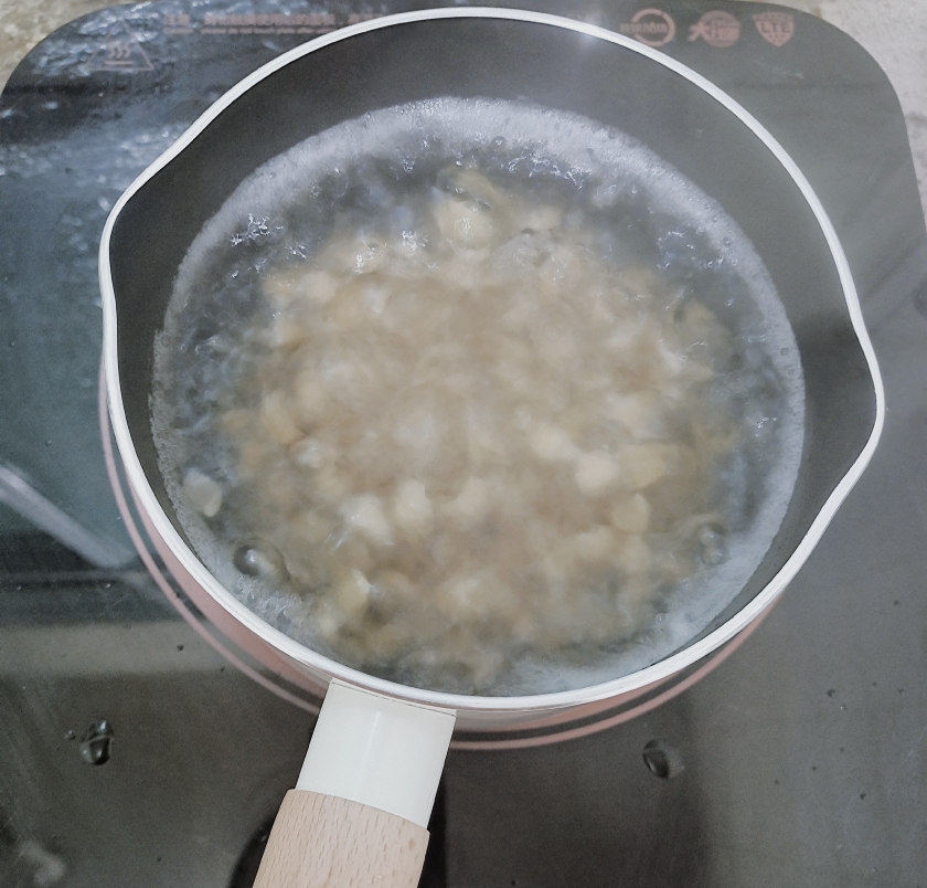 鹰嘴豆拌虾皮海苔粉的做法 步骤4