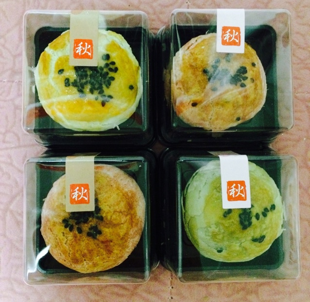 蛋黄酥~紫薯、抹茶、原味~花好月圆，中秋快乐~内附一次做六色蛋黄酥方法~