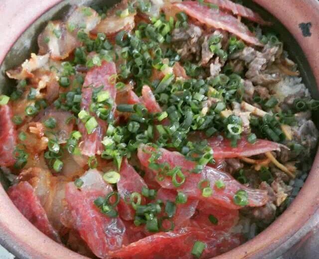 广式腊味煲仔饭的做法