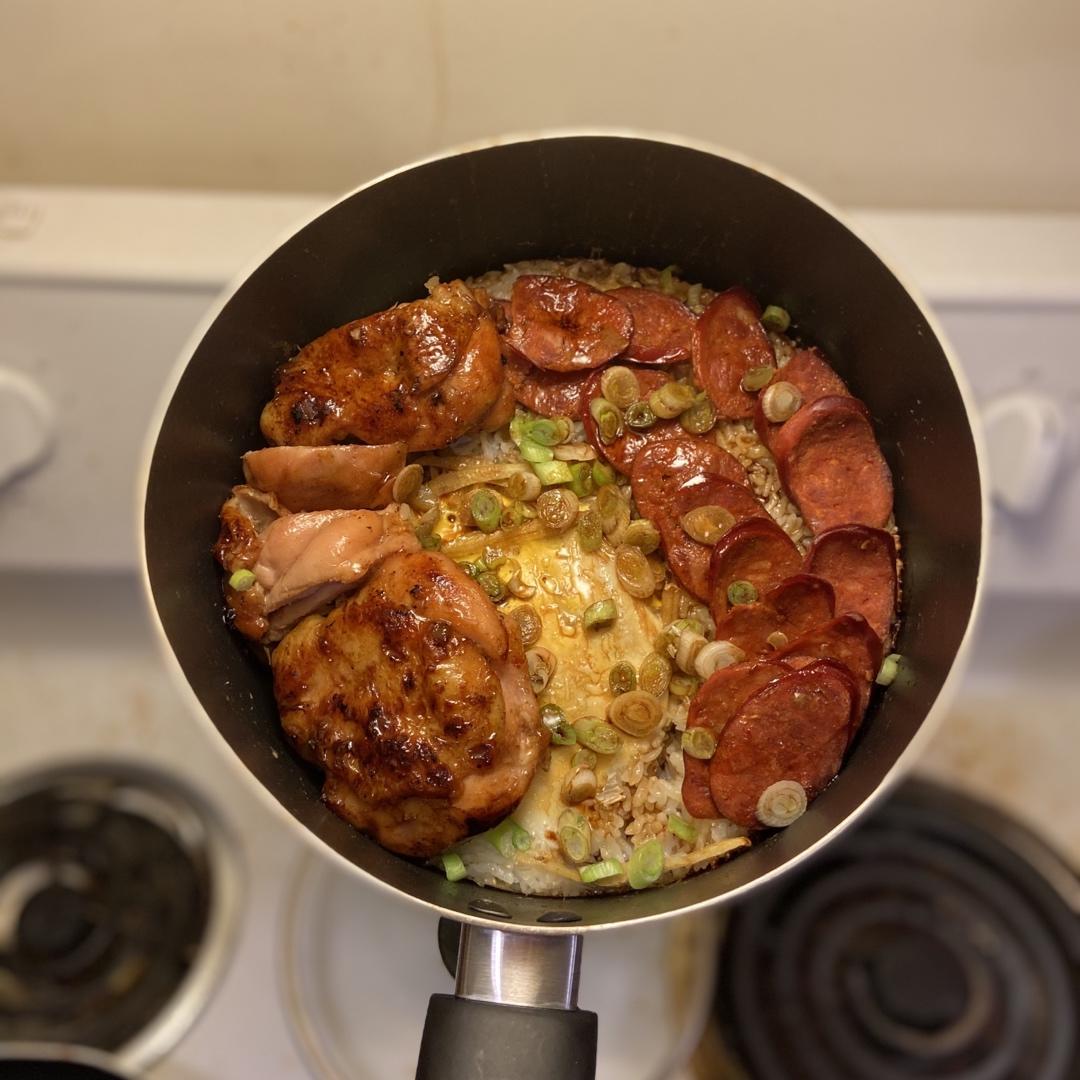 香肠煲仔饭