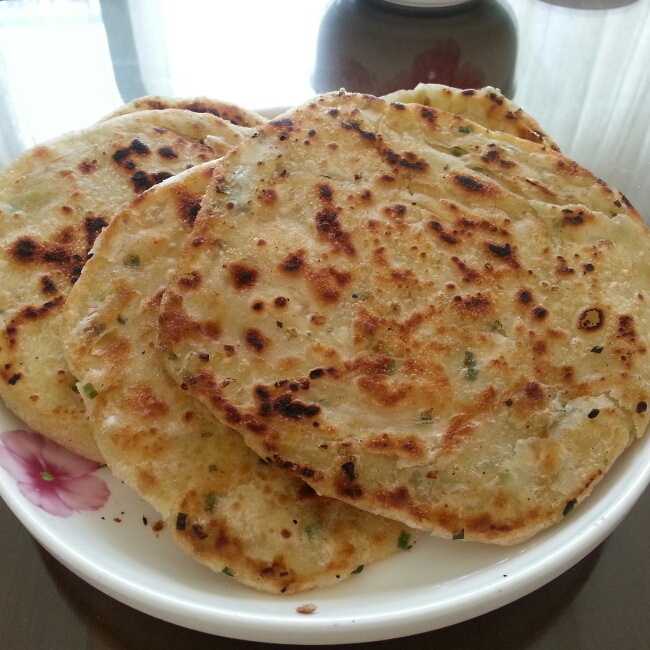 可能是最好吃系列--鸡蛋葱油饼