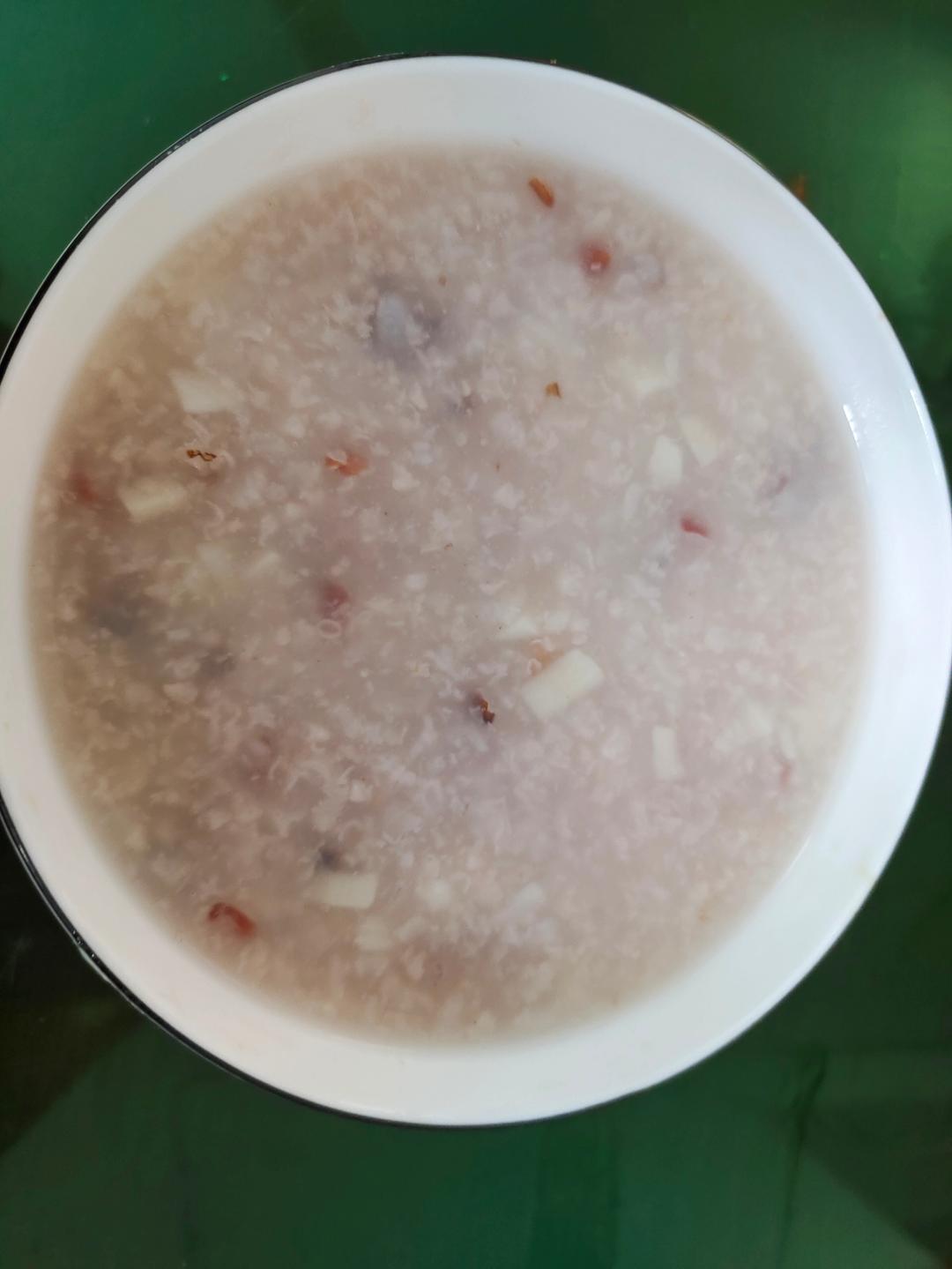 山药红枣大米粥