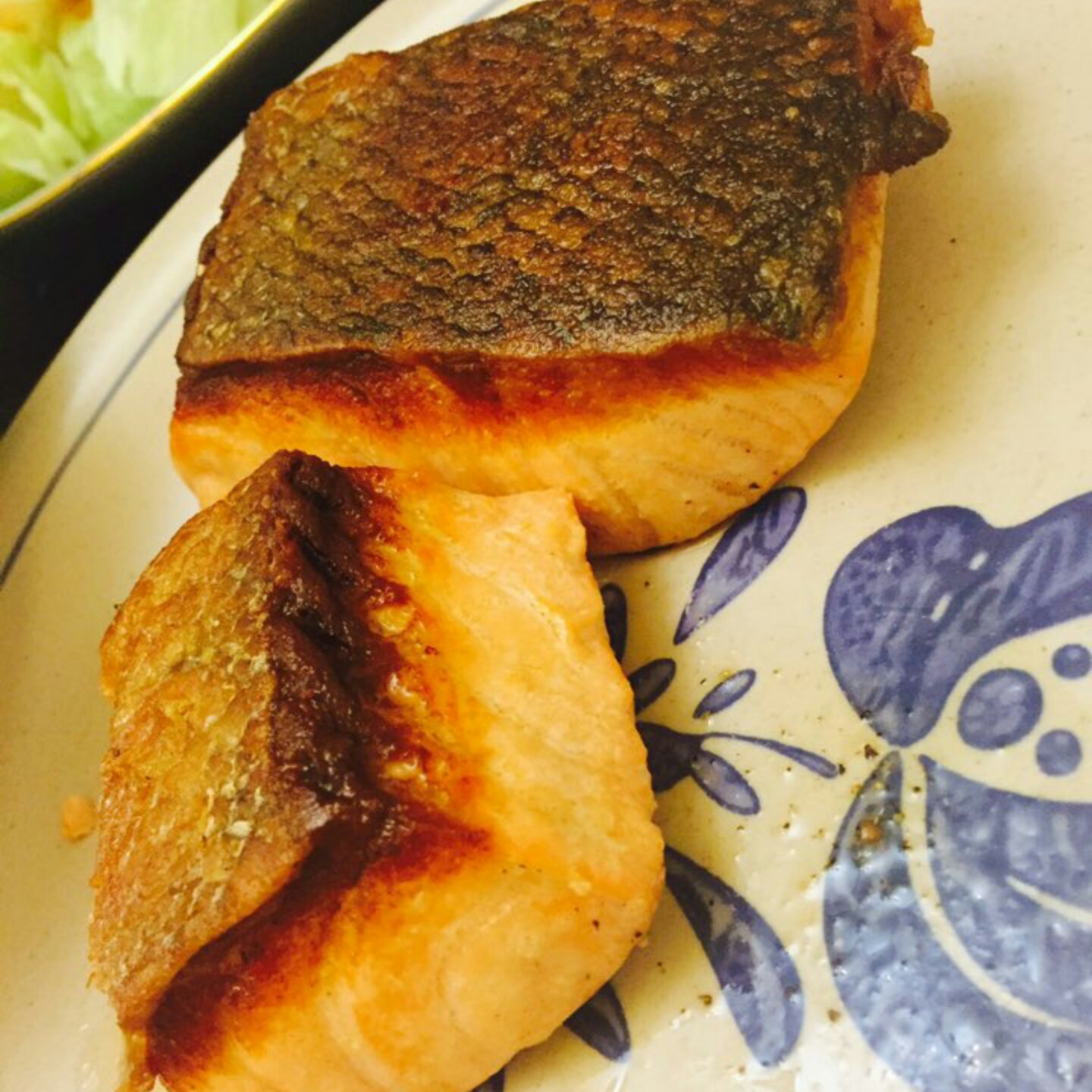 脆皮嫩肉——极致煎三文鱼