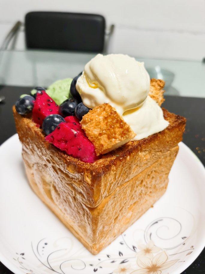蜂蜜冰激凌厚多士（面包诱惑）