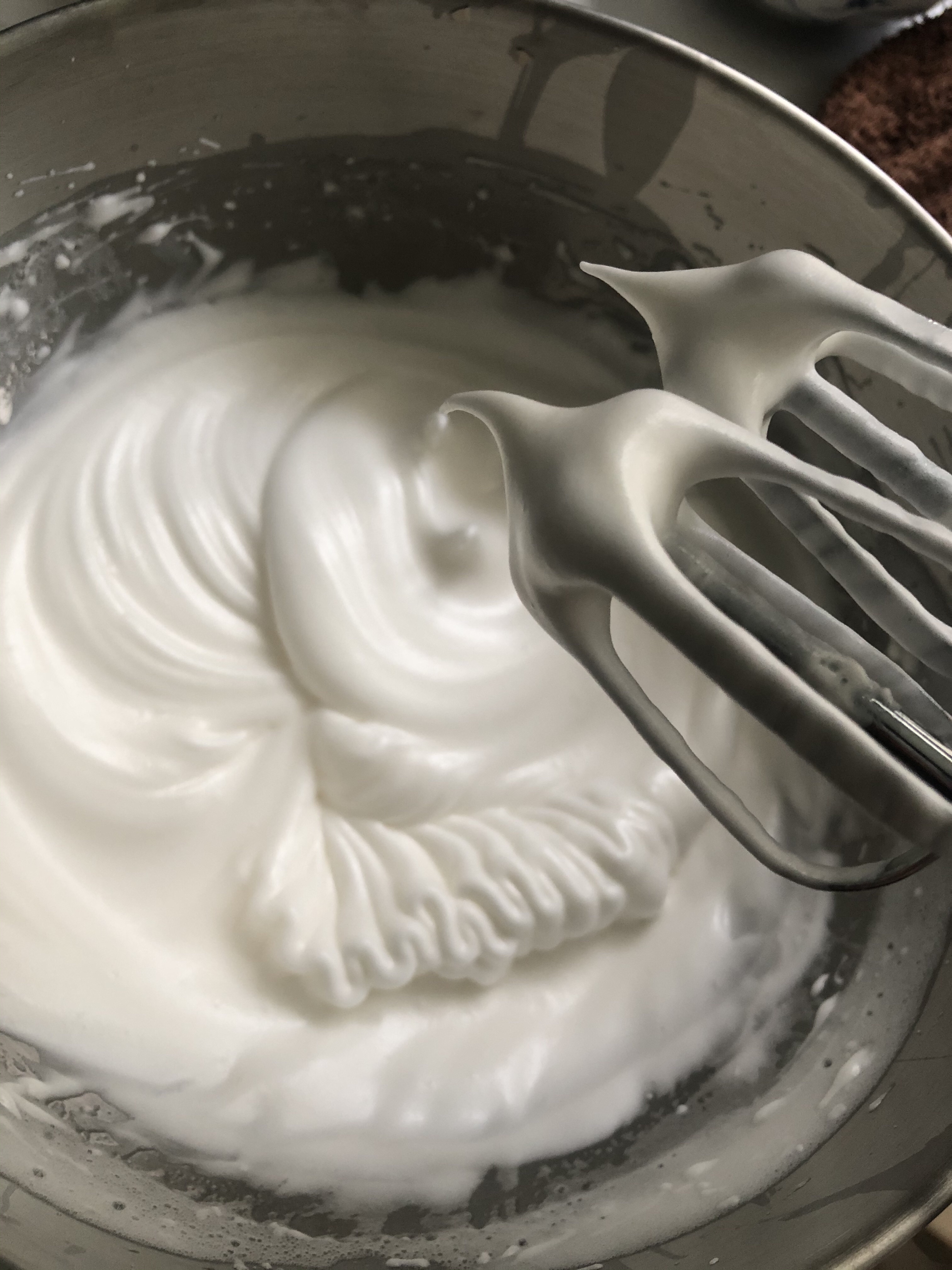 奶油蛋糕卷（用烤箱自带烤盘）的做法 步骤9