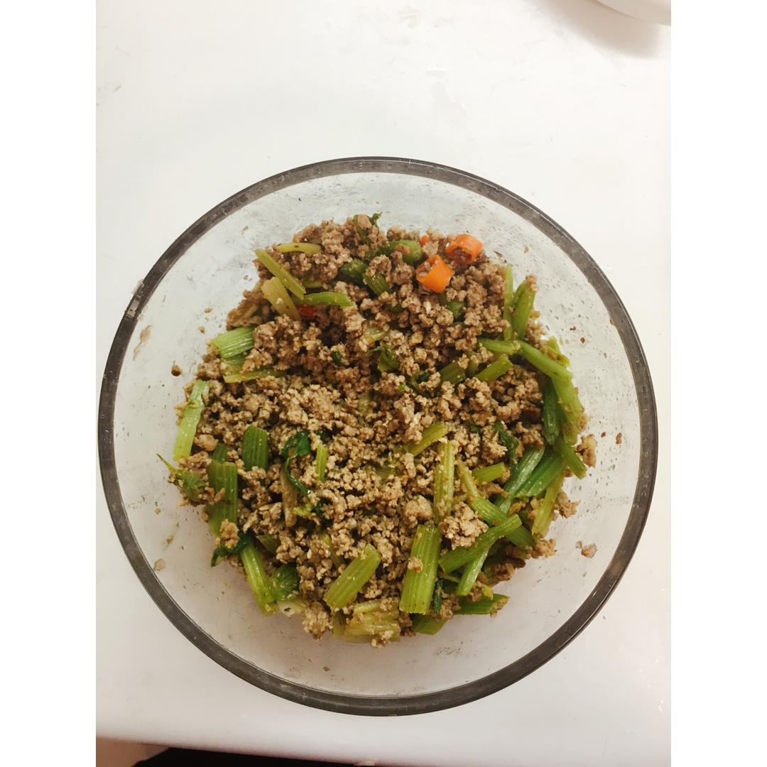 芹菜牛肉末「下饭神器」