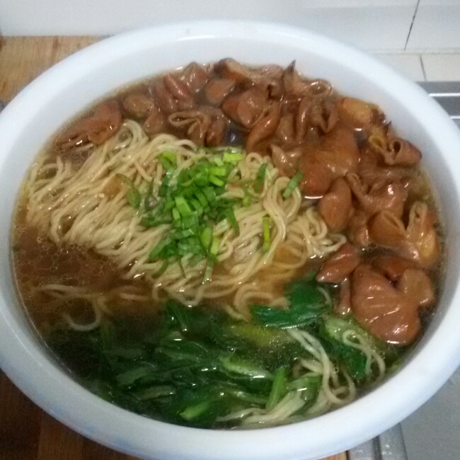 红烧肥肠面