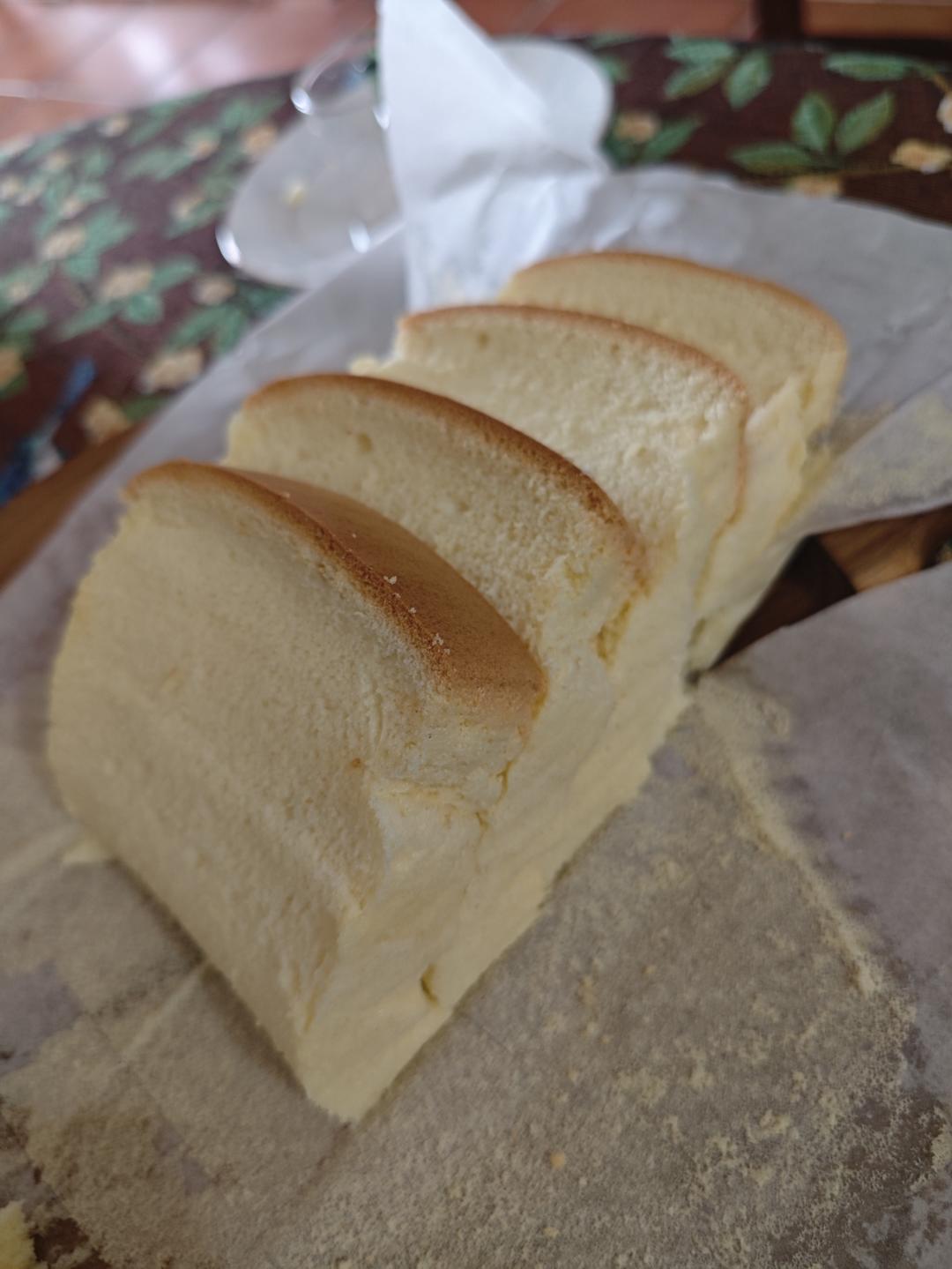 土司盒古早味蛋糕