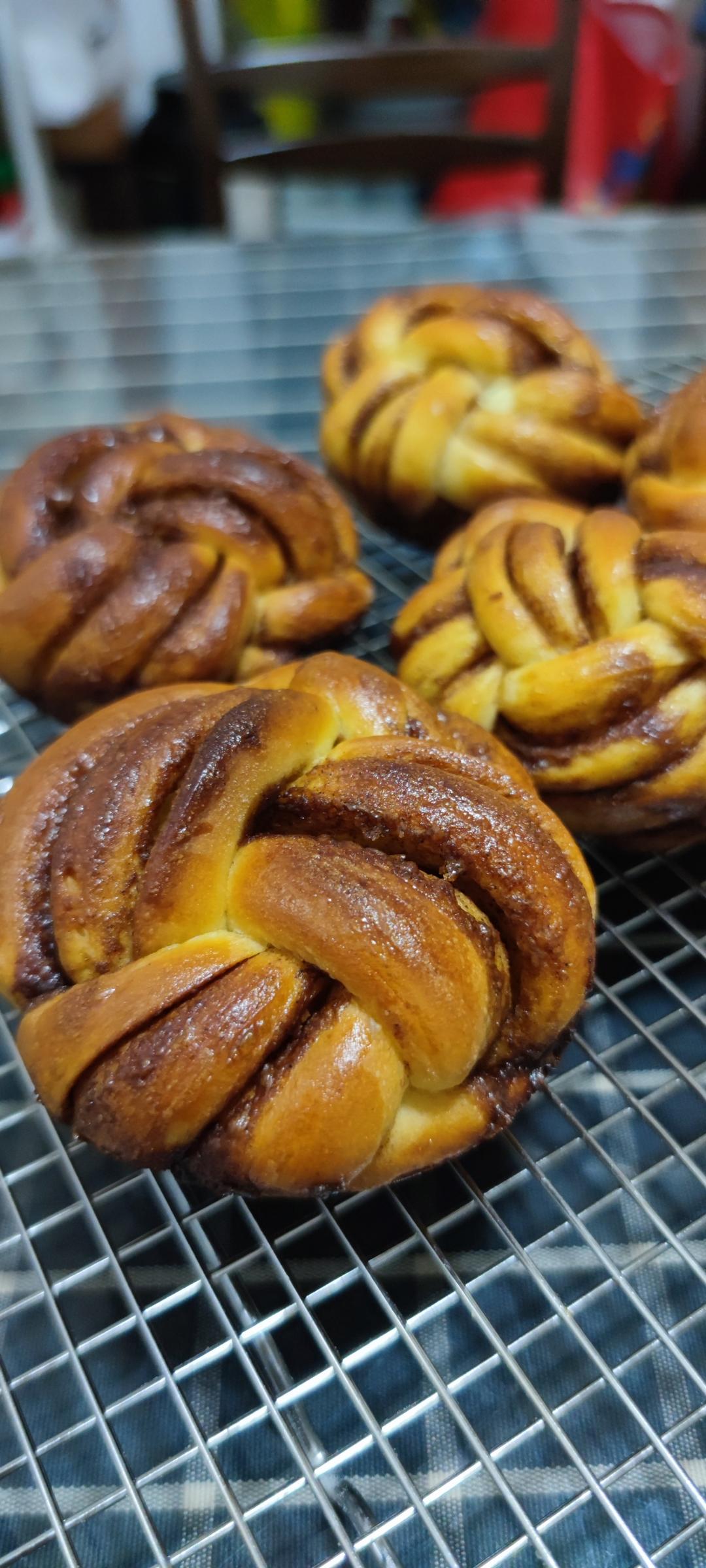 好吃但没罪恶感的法式肉桂卷(cinnamon buns)