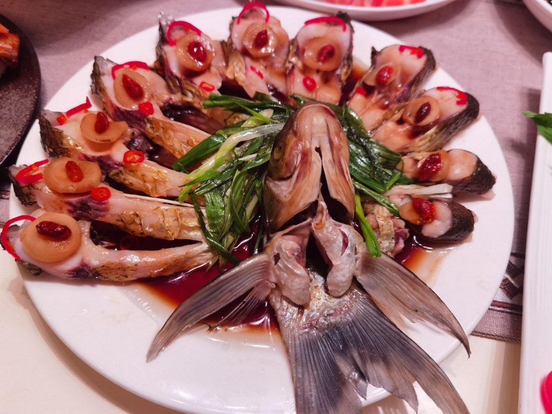 孔雀开屏清蒸鱼