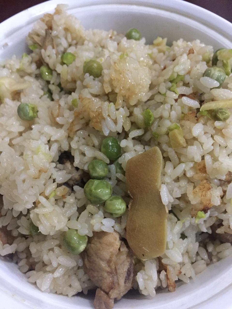 班达瑞做的咸肉蚕豆饭