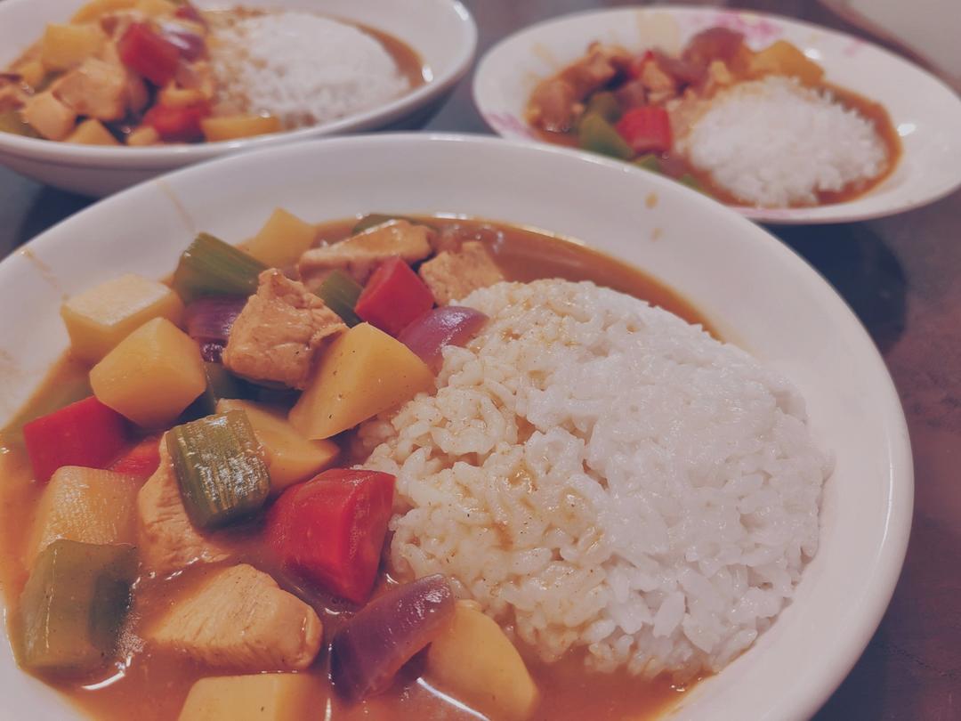 咖喱鸡肉饭