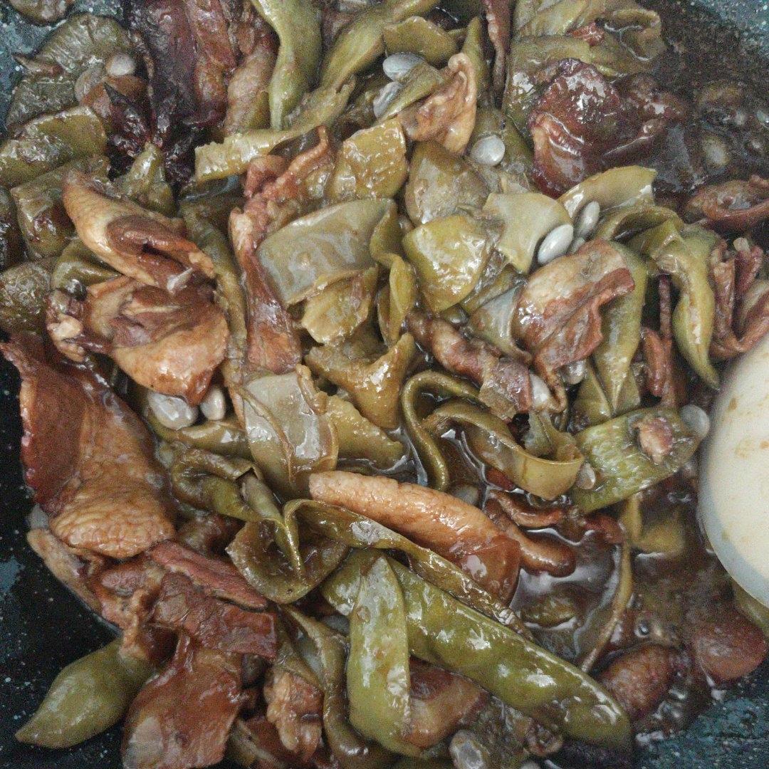 东北五花肉炖豆角