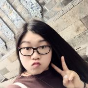 小慧慧追逐青桐里的一缕阳光