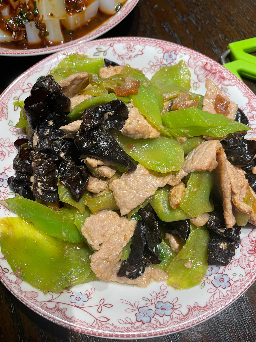 莴笋木耳炒肉