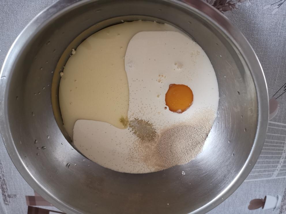 纯奶手撕吐司的做法 步骤1