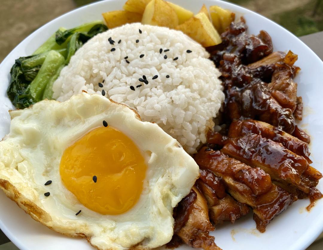 奖励自己一顿照烧鸡腿饭吧，超满足的那种！的做法