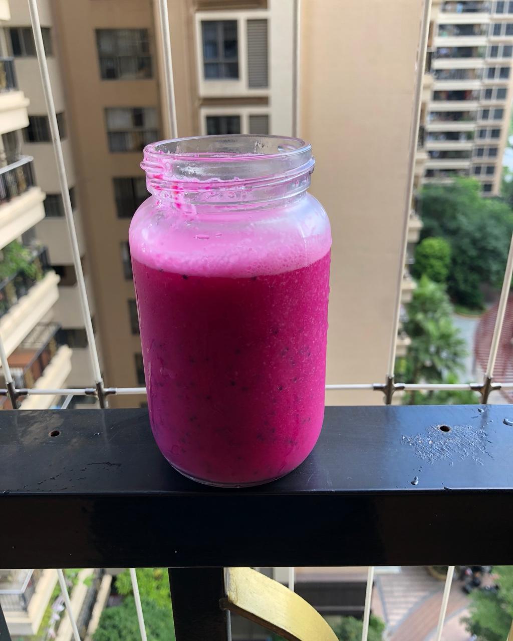fenniez做的火龙果汁