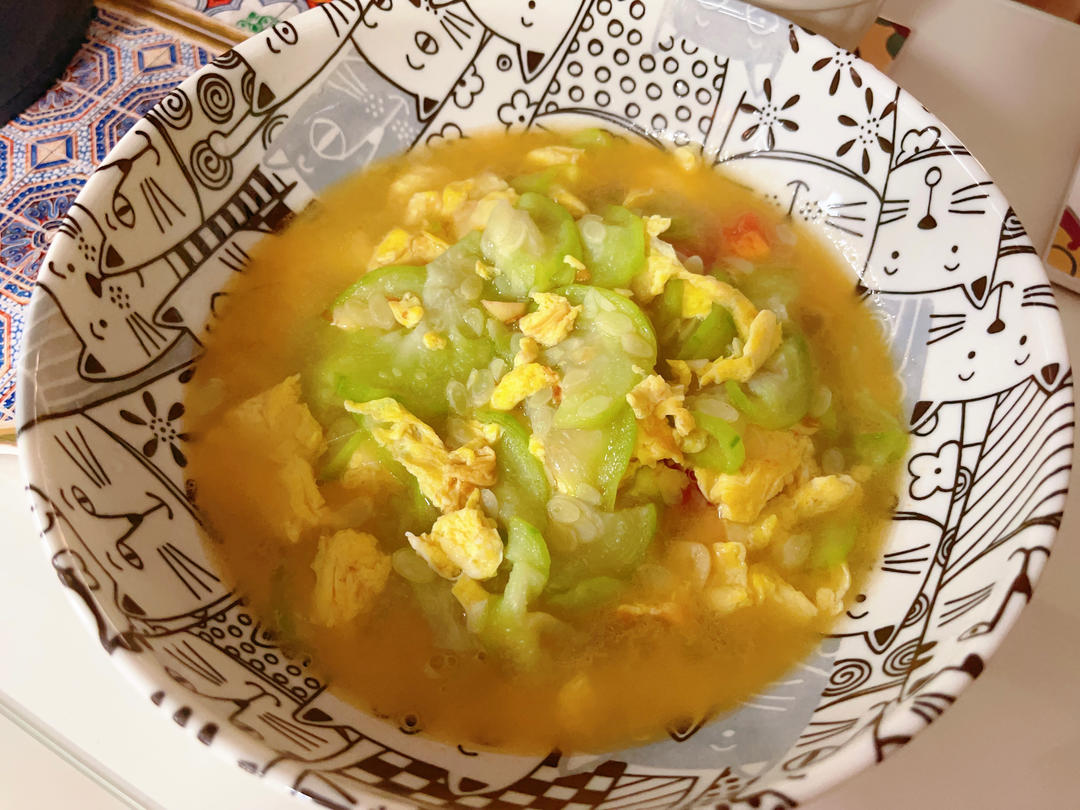 番茄丝瓜炒鸡蛋（超简单）