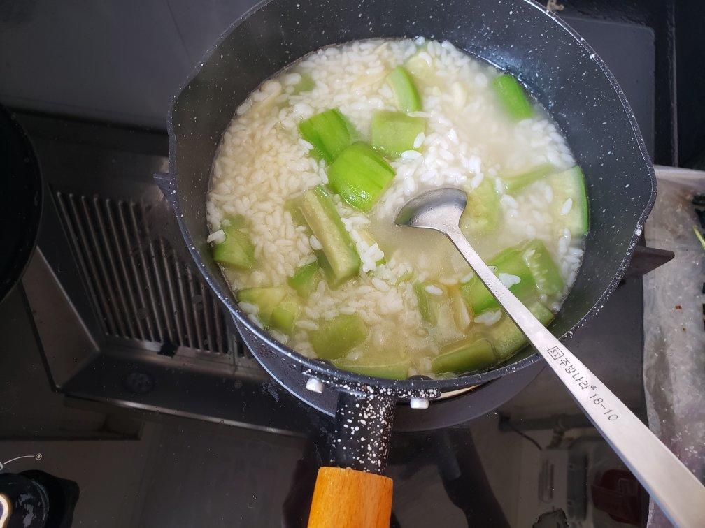 清香丝瓜汤