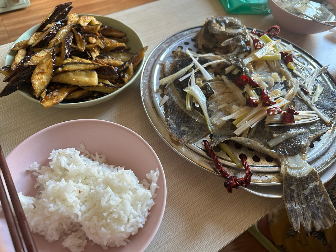 厨师长教你：“风味茄子”的家常做法，外酥里嫩味道很赞，收藏了