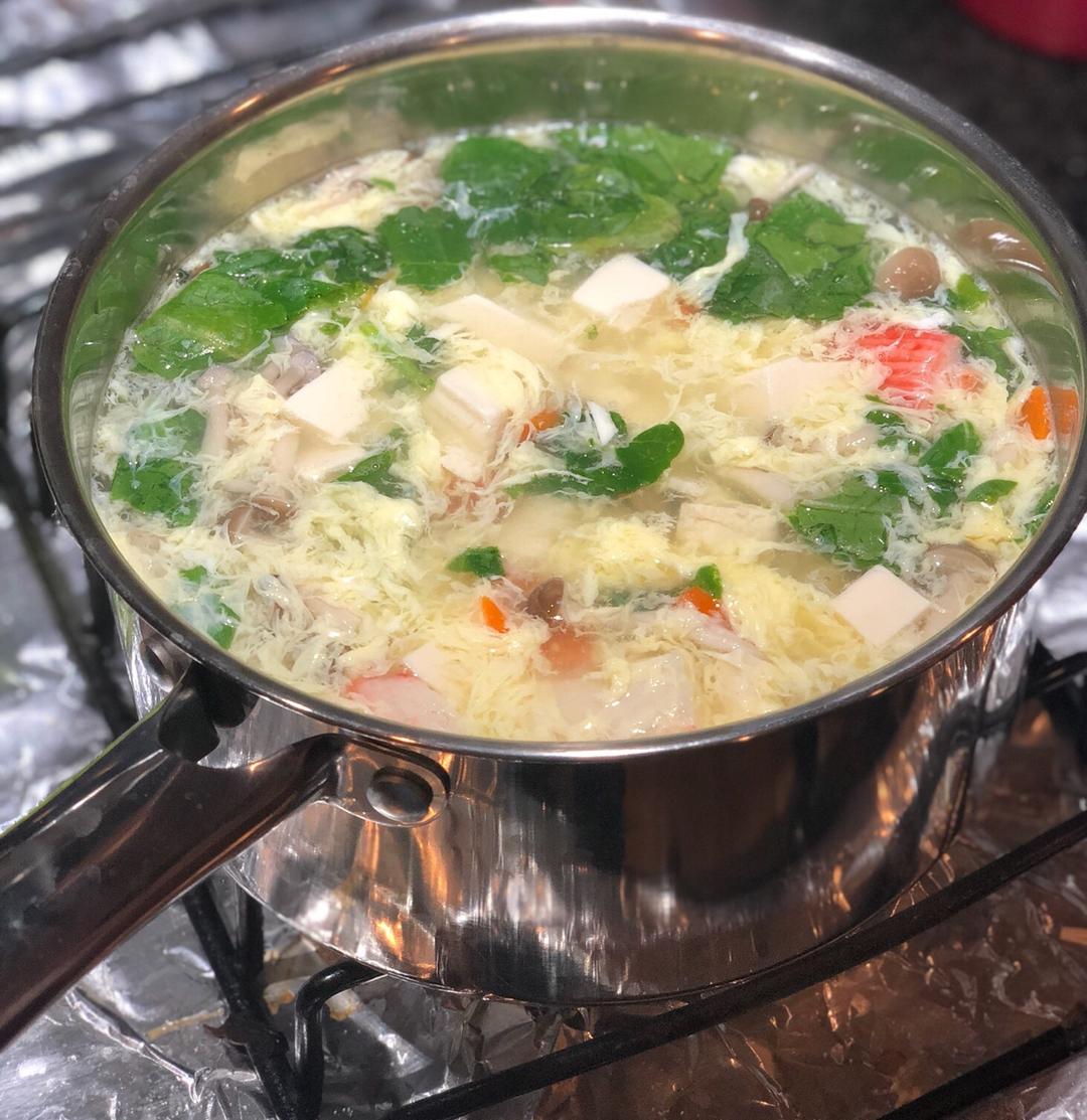 堂妈小厨—鲜蔬豆腐汤