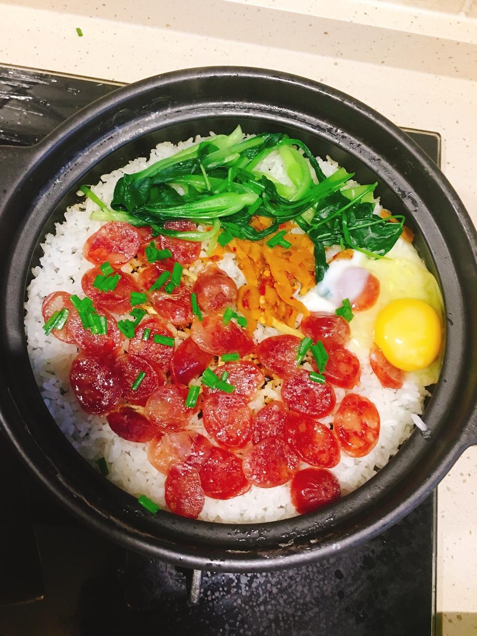 香肠煲仔饭