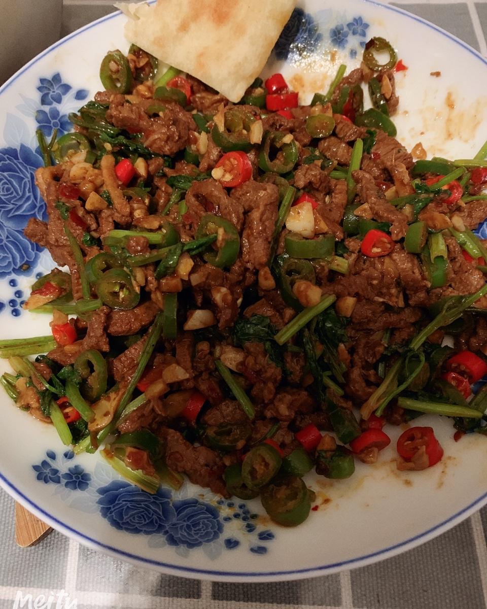 小炒黄牛肉（湘菜）