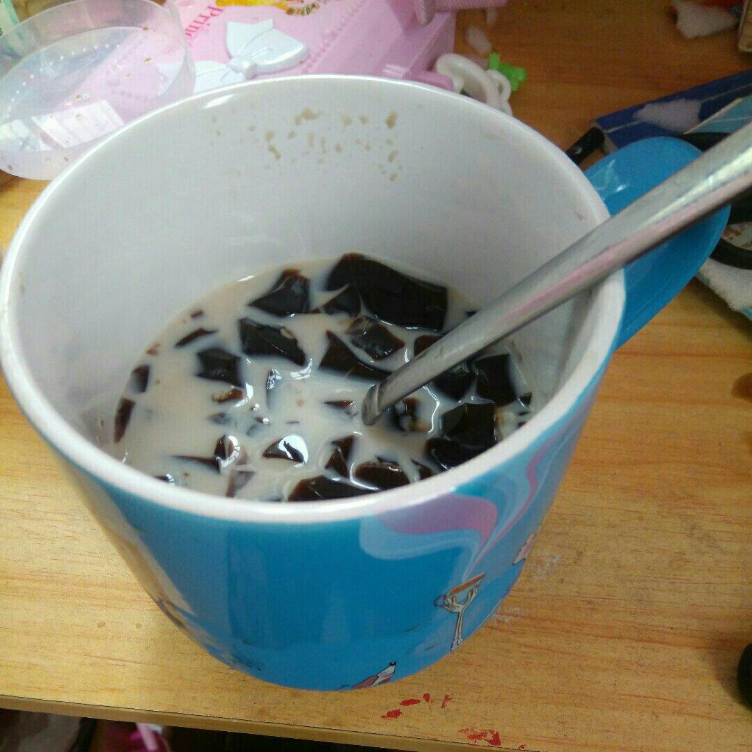 手机用户2134f3ht做的奶茶仙草冻