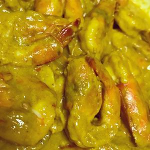 【餐厅级别】 黄咖喱虾的做法 步骤1