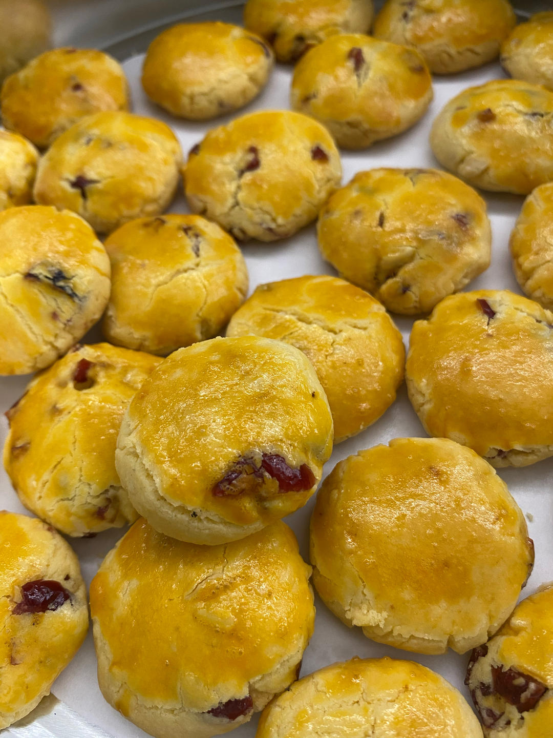 椰香提子奶酥饼干，酥掉渣入口即化，半小时搞定一大盘过年小零食超简单