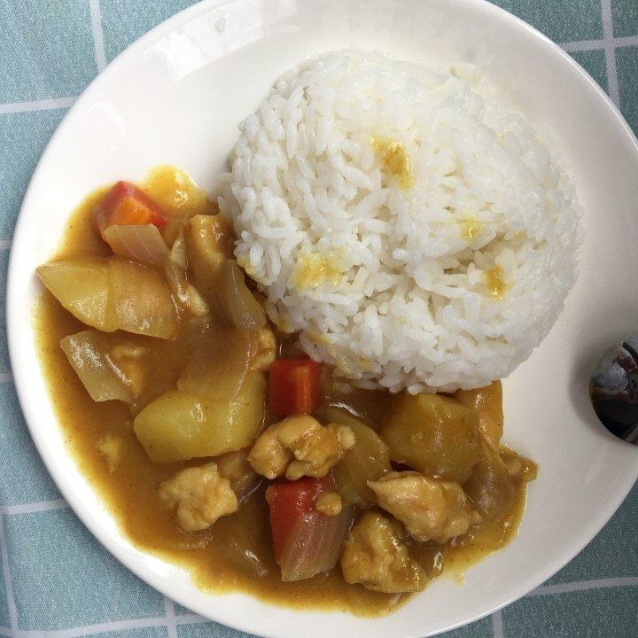 咖哩鸡饭
