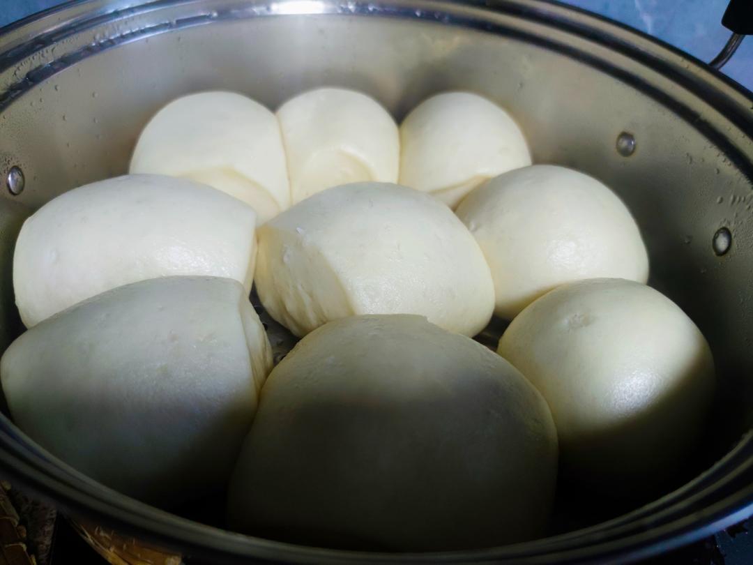 厨房小白也能做出光滑无气孔的大馒头（一次发酵）