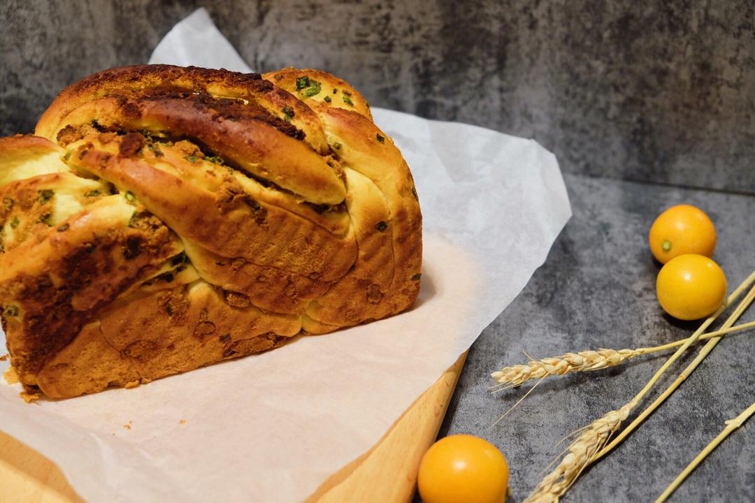 香葱肉松手撕吐司