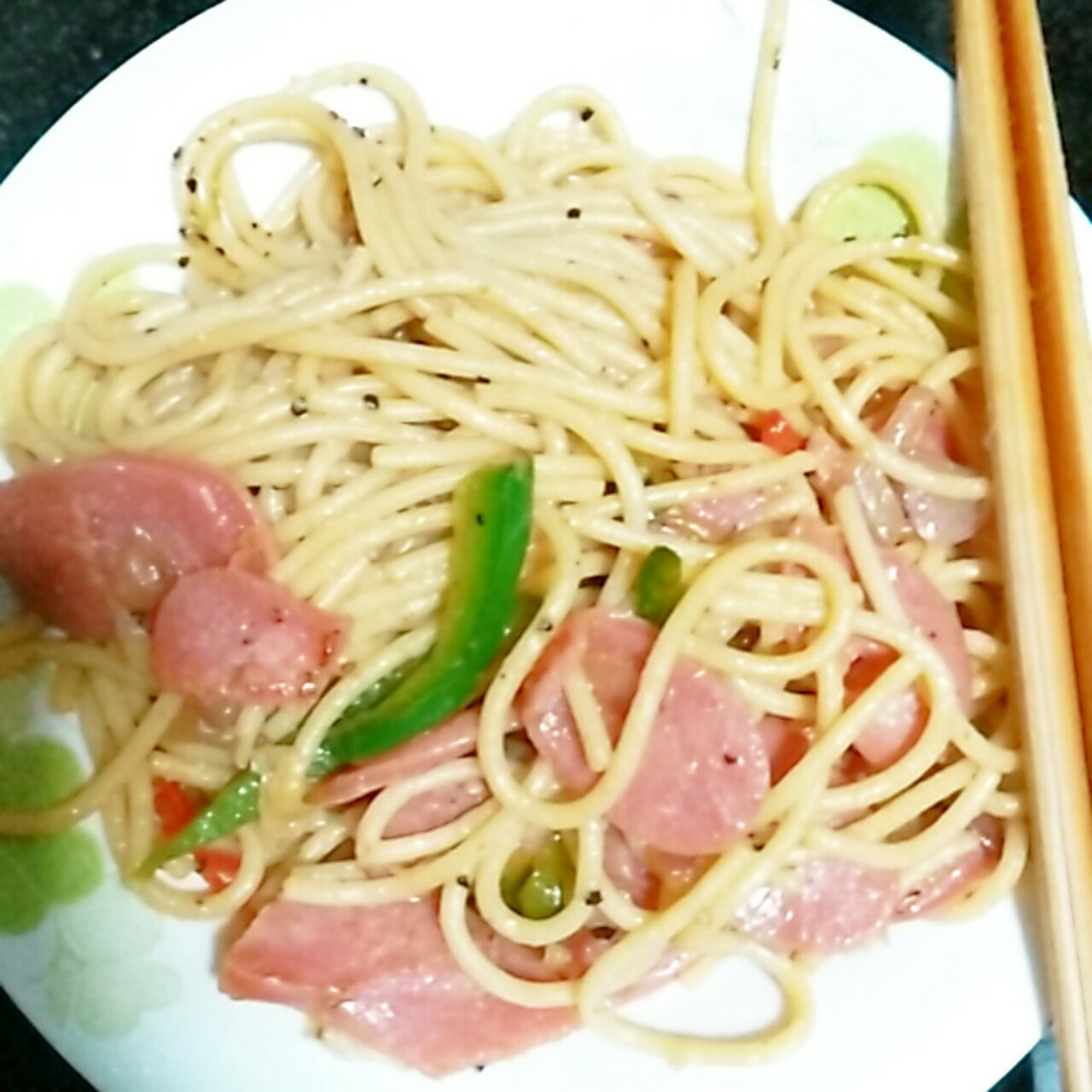 黑椒牛柳炒意面
