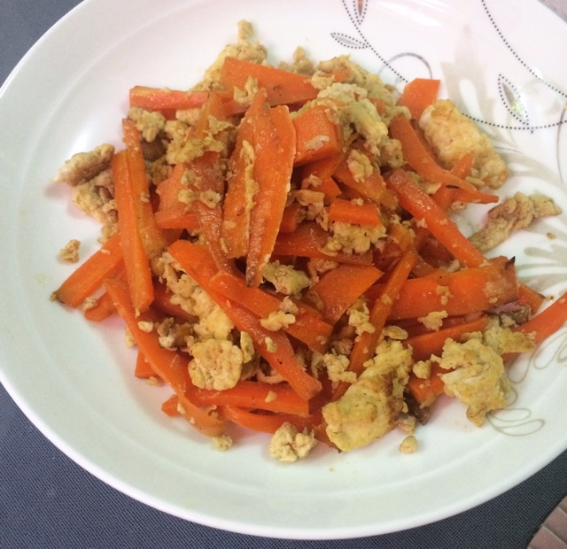 孤独的美食家-胡萝卜炒蛋