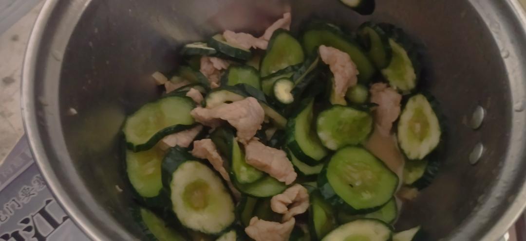 贼好吃的，下饭菜「黄瓜🥒炒肉🥩」