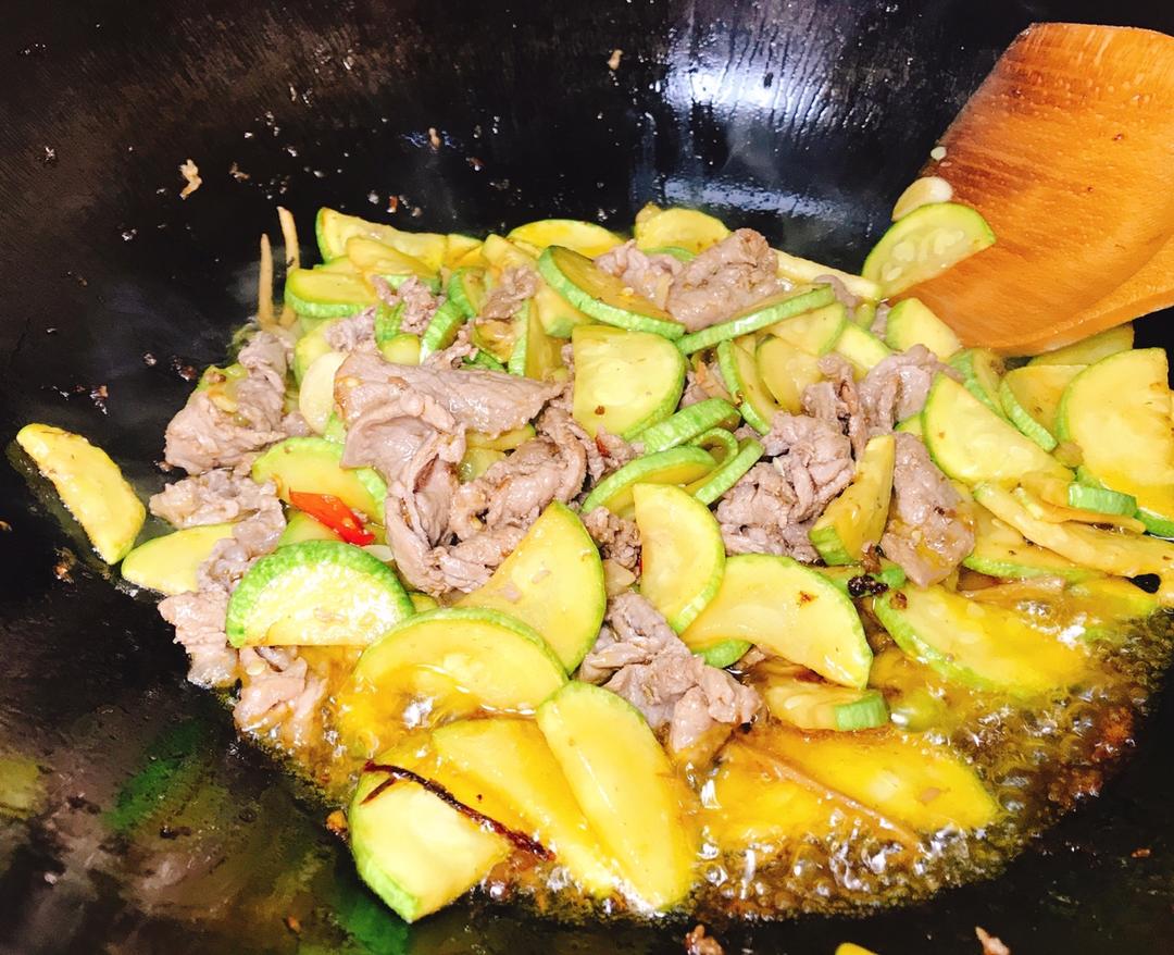 西葫芦牛肉片