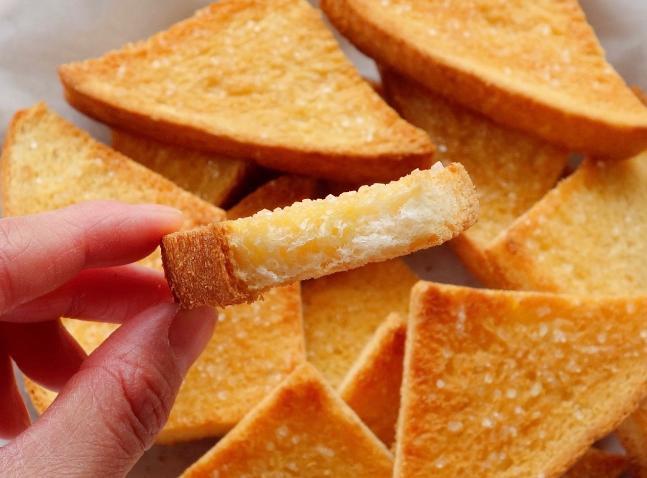 🍞吐司的神仙吃法👉蜂蜜黄油吐司块❗️超酥脆的做法 步骤11