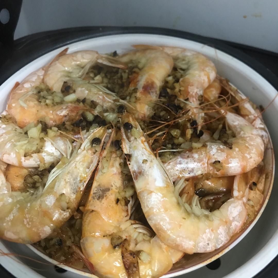 虾最美味的吃法必须是这个——蒜蓉蒸虾（多动图，孔瑶的食谱）