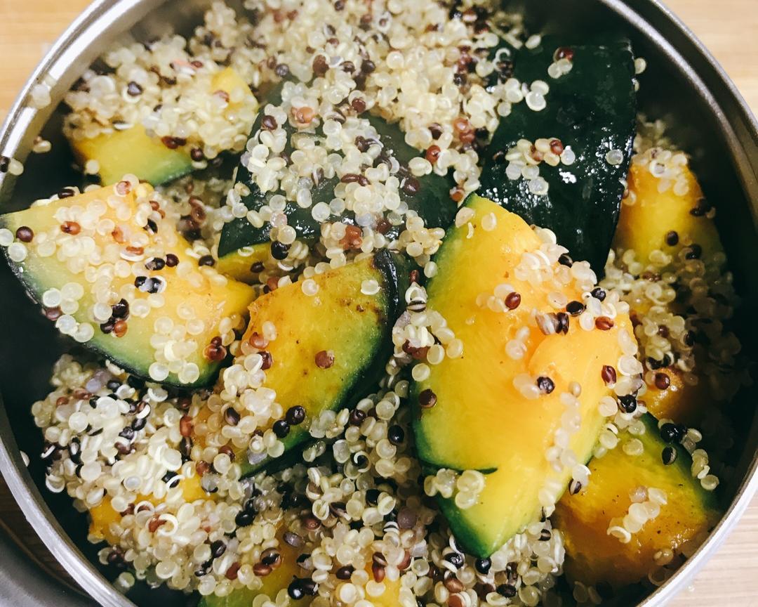 减脂瘦身-藜麦南瓜饭午餐