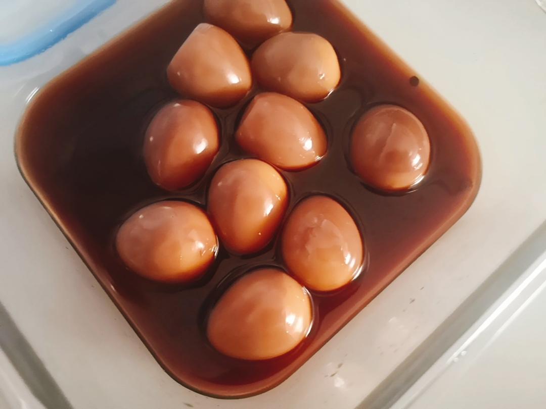 乡巴佬卤鹌鹑蛋