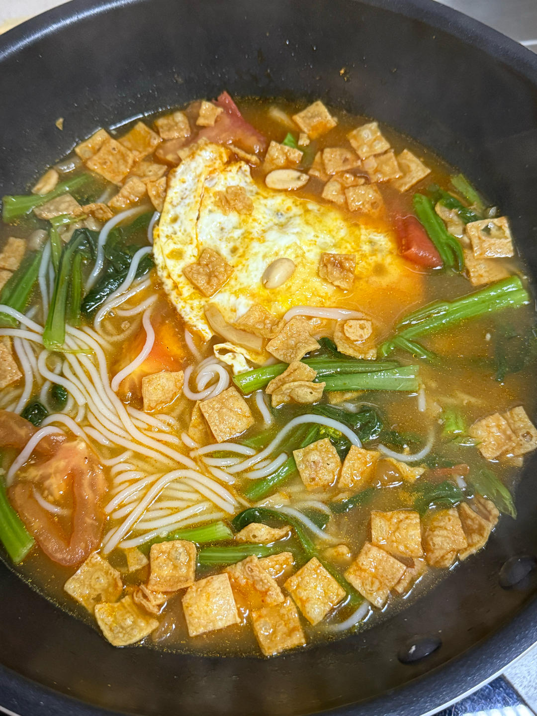 加个番茄，螺蛳粉更好吃