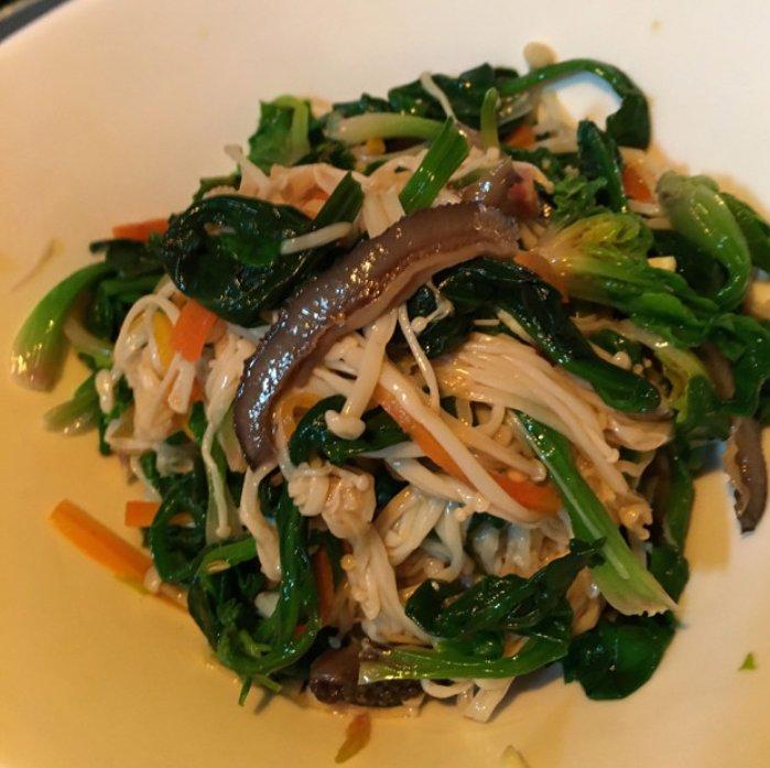 凉拌海参金针菇